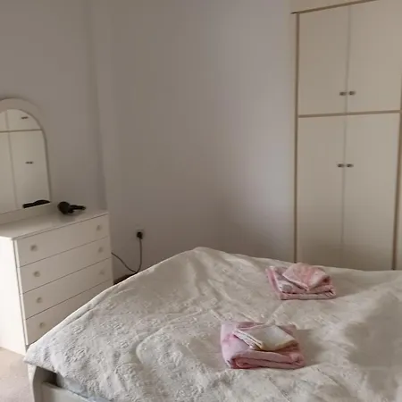Extra Big 4 Bedroom Vill, Across The Road * Voroklini