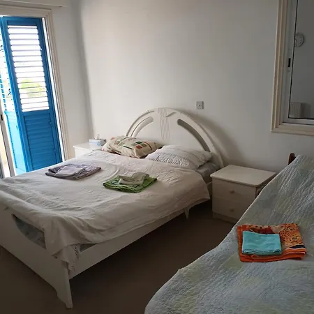 Extra Big 4 Bedroom Vill, Across The Road Villa Voroklini