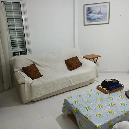 Extra Big 4 Bedroom Vill, Across The Road *